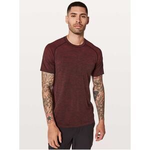 lululemon Metal Vent Tech Shirt Mens Size Medium Short Sleeve Red Workout Slim